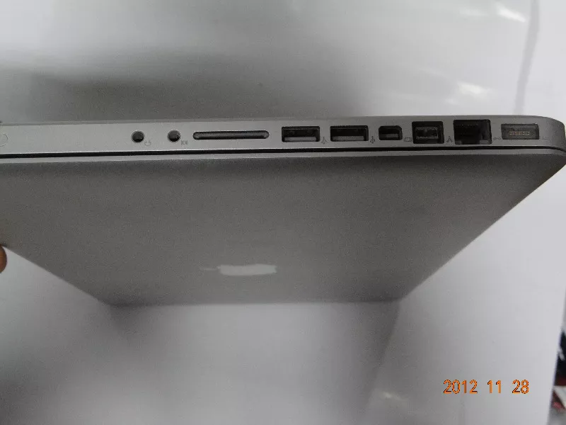 apple makbook pro A1286 3