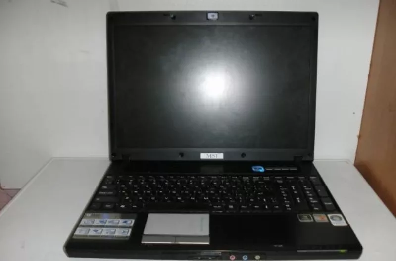 Ноутбук MSI M677 Б/У.