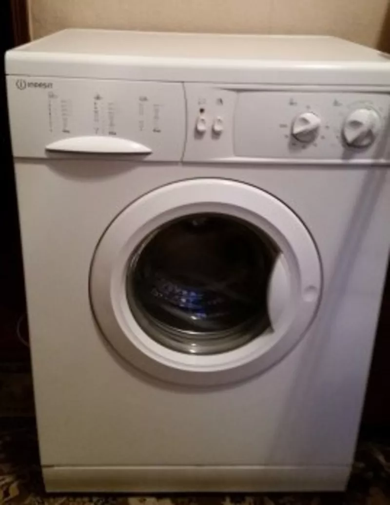 Срочно продам стиральную машину Indesit WG 622 TP