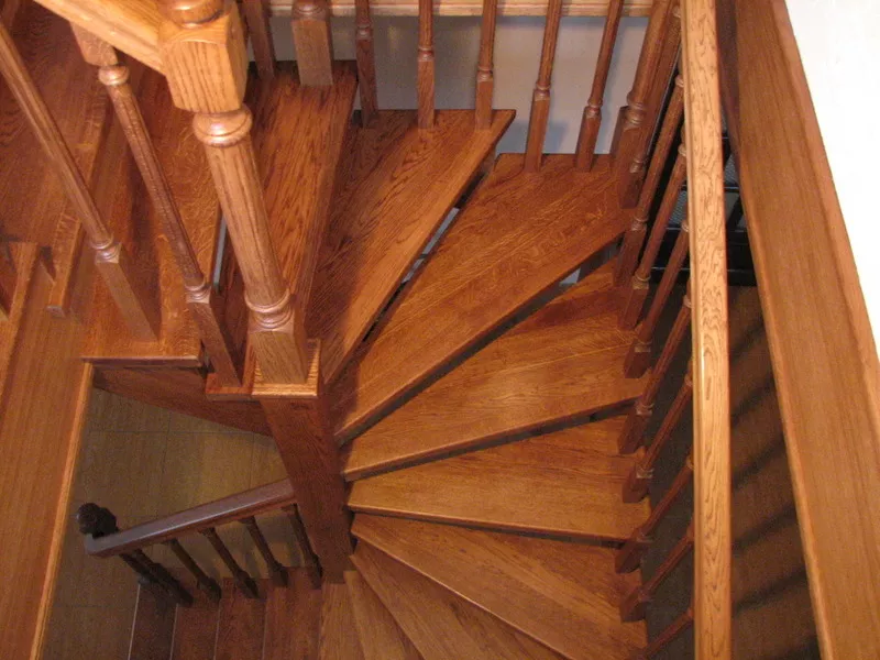Лестницы деревянные интерьерные
