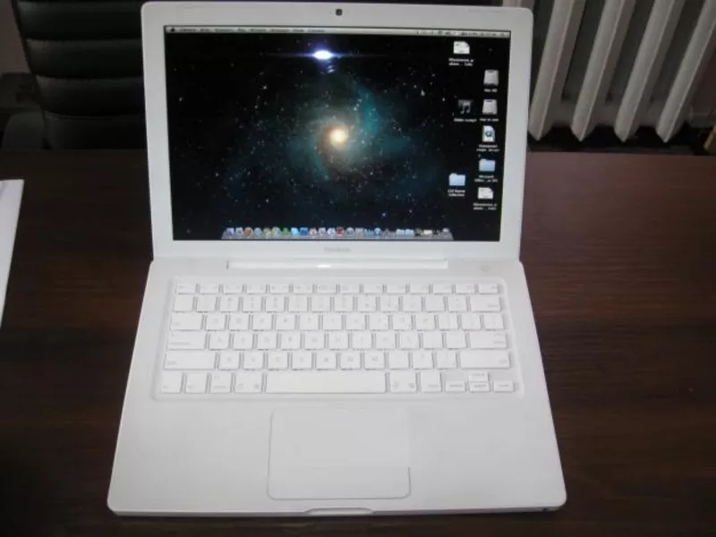 Macbook White 